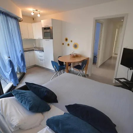 Modern 2 Bd Next To Rue Dantibes * Cannes