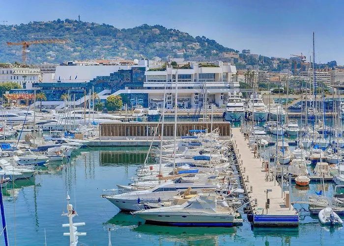 Daire Modern 2 Bd Next To Rue Dantibes Cannes