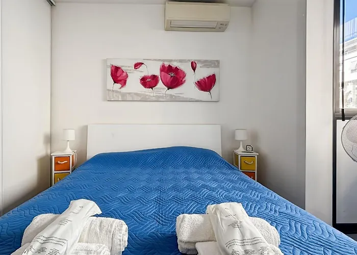 Modern 2 Bd Next To Rue Dantibes Daire *