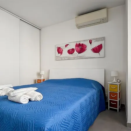 Modern 2 Bd Next To Rue Dantibes Apartamento