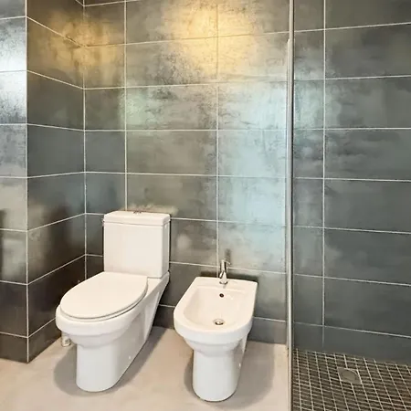 Modern 2 Bd Next To Rue Dantibes Apartamento Cannes