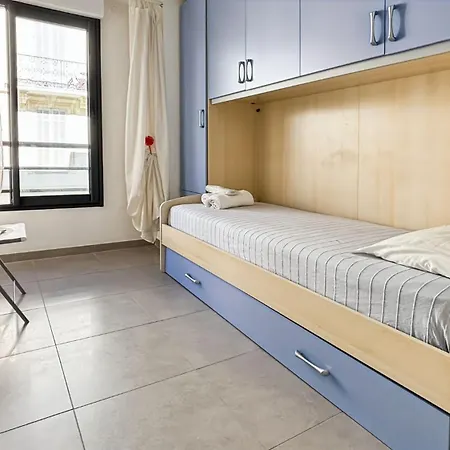 Modern 2 Bd Next To Rue Dantibes *